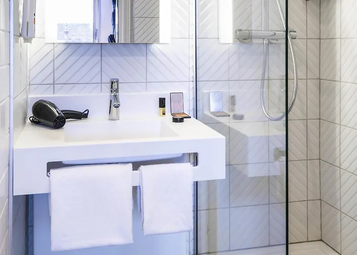 호텔 Ibis Styles Paris Sud 3*